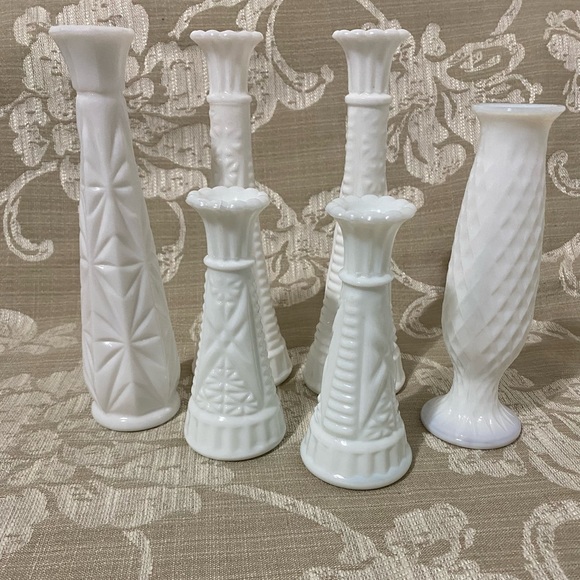 Vintage milk bud vases. 6 various size 3 - 9”, 2 - 6”, 1 - 7 1/2” - Picture 2 of 2